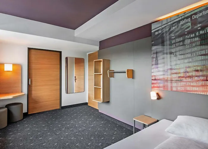 Hotel Hamburg-airport 3*