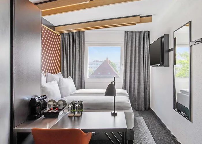 Hotel Hamburg-airport 3*