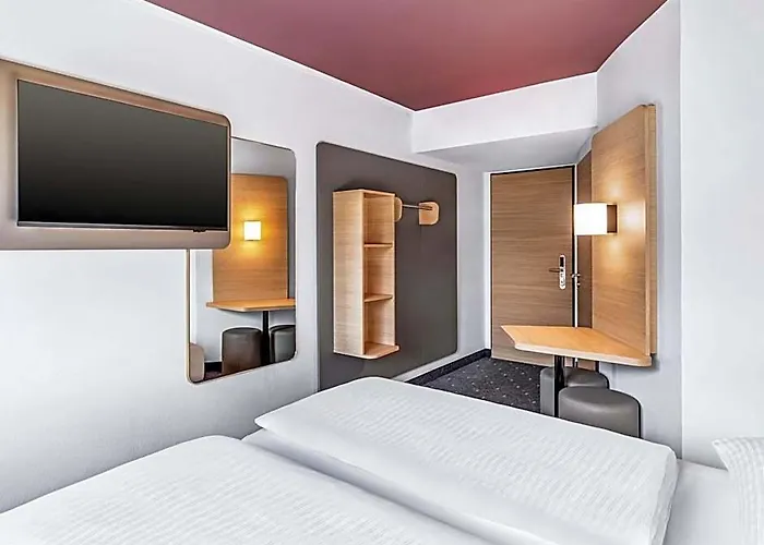 Hamburg-airport Hotel 3*
